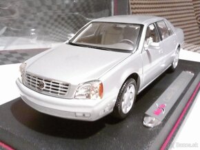 Predam Cadillac DeVille DTS 1:18 2006 - 4