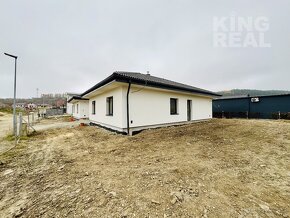 Bungalov Fintice, pri Prešove s pekným pozemkom - 4