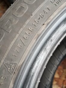 2x Zimné Nokian 175/65 R15 - 4