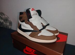 Jordan 1 high travis scott - 4