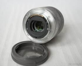 Sony SEL 18-55mm  f/3,5-5,6 OSS - 4