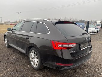 Škoda Superb Combi 2.0 TDI 190k 4x4 Style DSG - 4