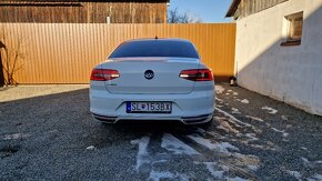 VW Passat 2.0 TDI DSG Highline R-Line - 4