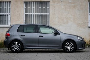 Volkswagen Golf 1.6 TDI Comfortline - 4