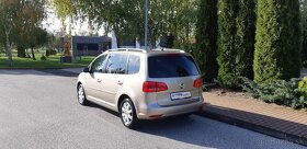 Volkswagen Touran 2.0 TDI Highline DSG - 4