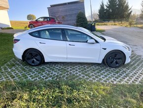 Tesla model 3 SR+, 2023, 60 kWh LFP batéria - 4