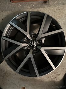 Hliníkové disky 5x112 R20 VW Braga - Touareg RLine - 4