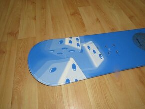 Predam snowboard CRAZY Creek,118 cm,bez viazania - 4