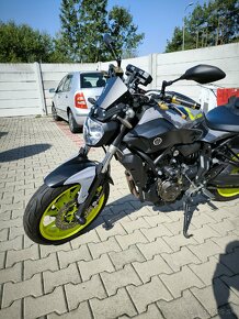 Yamaha mt07 - 4