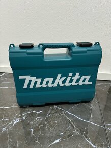 MAKITA uťahovačka 12V kufor - 4