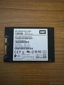 1x HDD (1TB) 2x SSD (120GB a 128GB) - 4