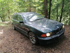 Predám BMW e39 2,0i touring - 4