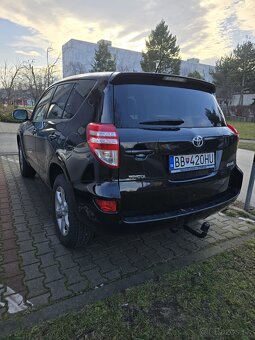 Toyota Rav4 2.2 D-4D 110kw 4WD Kúpene v SR - 4