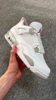 Nike Air Jordan 4 Retro "White Oreo" - 4