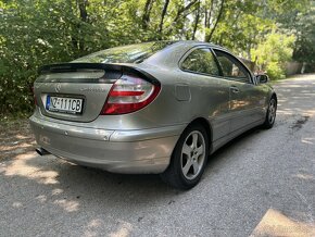 Mercedes-Benz w203 sportcoupe A/T - 4