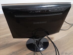 Samsung syncmaster T220 - 4