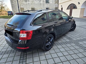 Škoda Octavia Combi 2.0 TDI M6 Ambition Navi DVD R17 Orig.KM - 4