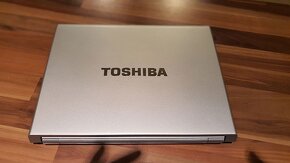 Ultraľahký notebook Toshiba Portégé A600-133 - 4