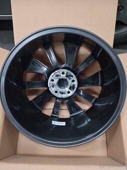 18" originál sada alu ŠKODA + zimné 225/45 18. - 4