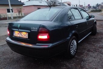 Škoda Octavia 1.6 benzín 74kw - 4