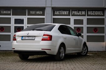 Škoda Octavia 1.6 TDI - AJ NA ÚVER - 4