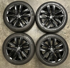 Letná sada VW Almere 5x112 R18 , 245/45/18 - VW Arteon - 4