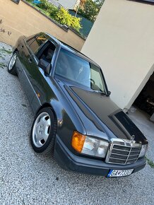 Mercedes Benz W124 200E - 4