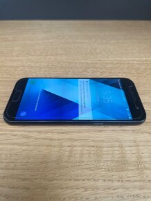 Predám SAMSUNG GALAXY A5 2017, DOBRY stav, VOLNY - 4