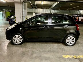 YARIS 1.3 - 4