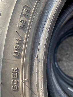 Bridgestone 215/60 r17 - 4