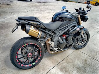 Triumph speed triple 1050 - 4