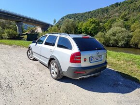 Škoda octavia Scout 4x4 2,0 tdi 103 kw BMM - 4