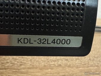 TV Sony KDL-32L4000 - 4