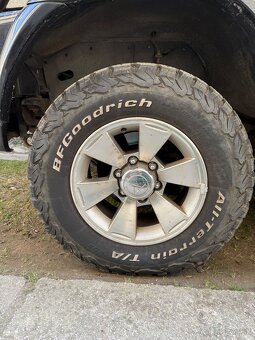 BF Goodrich All terrain KO2 245/70 16 - 4