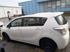 Toyota Verso 1,6 benzin - 4