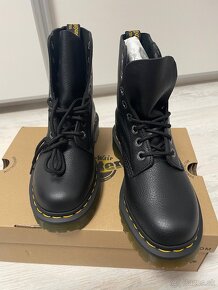 Dr. Martens - 4