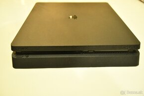 PS4 Slim 500gb + 2 ovládače - 4