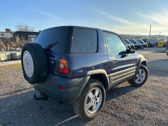 Toyota RAV4 2.0i 3D - 4