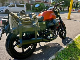 Moto Guzzi V7 Stone - 4