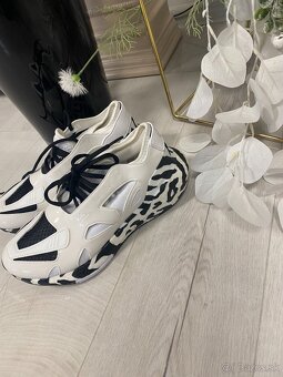 Botasky Adidas Stella MCartney - 4