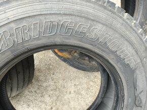 Predám pneumatiky 265/70r19.5 7 ks - 4