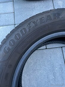 Goodyear 215/60 R16 zimné - 4