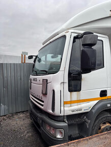 Pojazdné Iveco na náhradné diely - 4