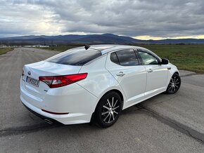 KIA Optima 1.7 CRDI - 4