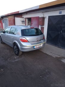 Opel Astra h 1.9 CDTI - 4