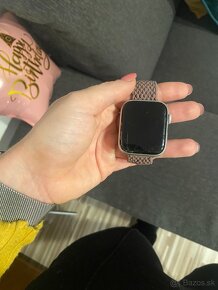 Predám APPLE WATCH series 6 - 4