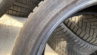 YOKOHAMA 225/45 R18 - 4