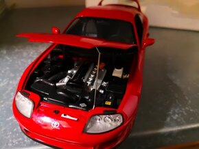 1:18 Autoart, Kyosho, Toyota - 4