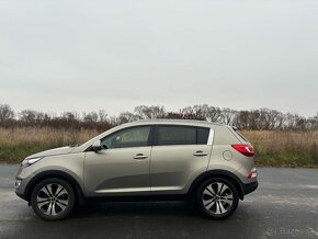 KIA SPORTAGE 2,0 CRDi 100 kW SK pôvod, garážované, 1.majiteľ - 4