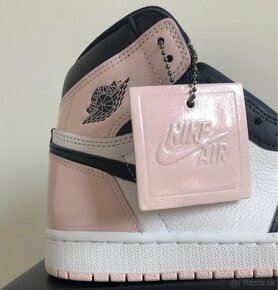 Nike Air Jordan 1 High Bubble Gum - 4